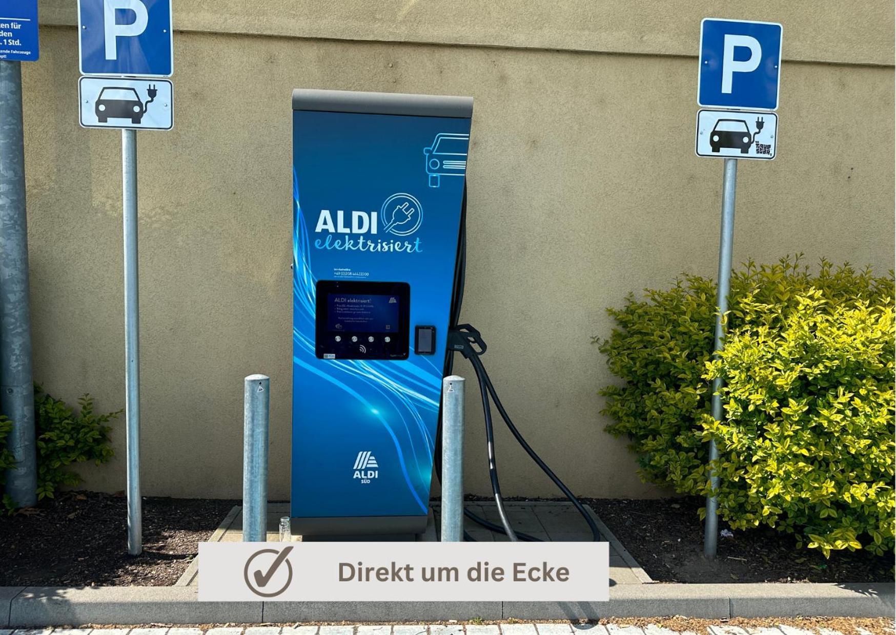 African-Style Apartment - Stadtnah, Parkplatz, E-Ladestation Fuer Auto & Fahrraeder, Gitterbox Fuer Fahrraeder, Fitnessstudio Koblenz  Eksteriør billede