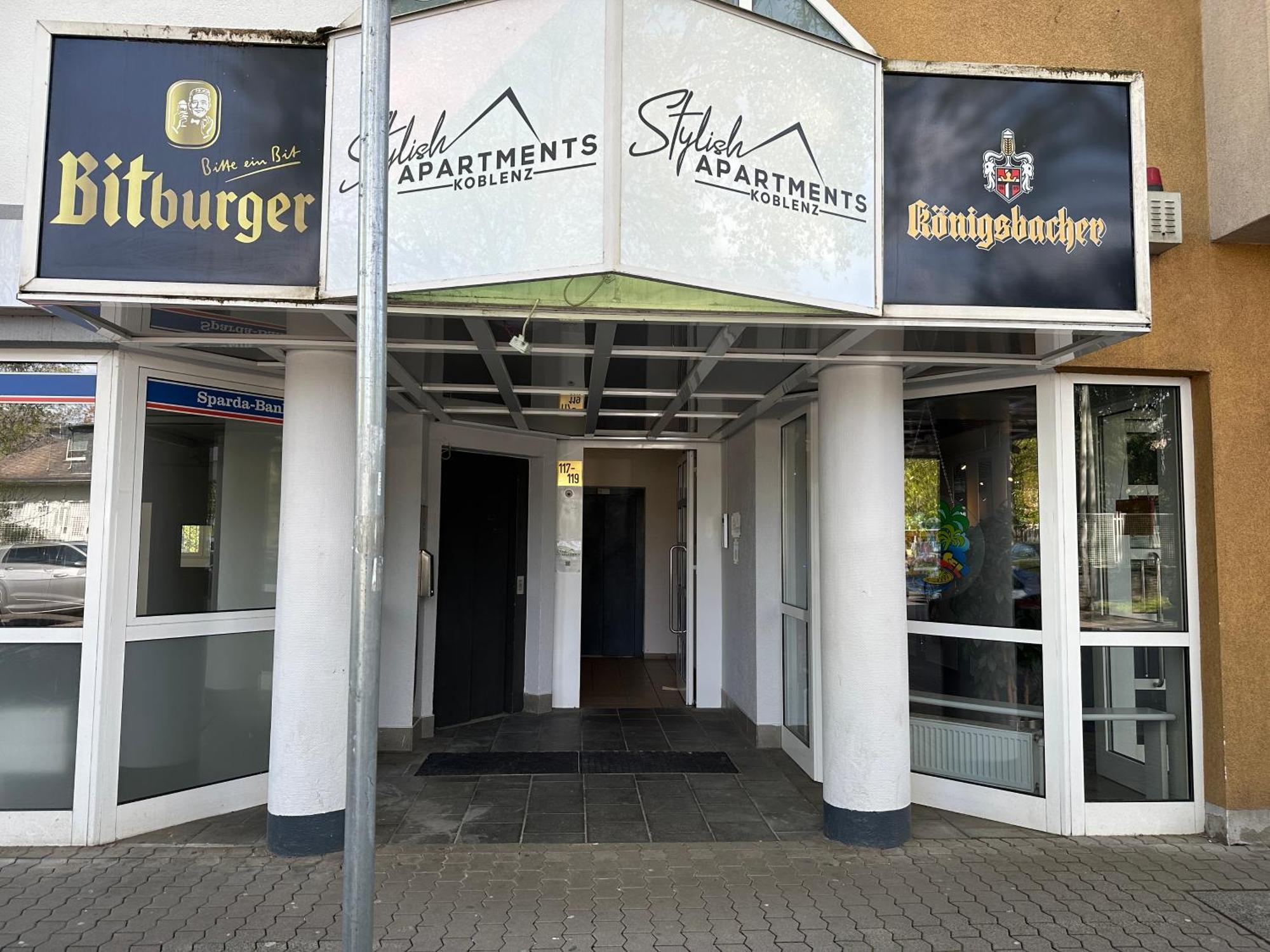 African-Style Apartment - Stadtnah, Parkplatz, E-Ladestation Fuer Auto & Fahrraeder, Gitterbox Fuer Fahrraeder, Fitnessstudio Koblenz  Eksteriør billede